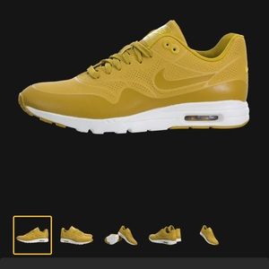 Nike Women's Air Max 1